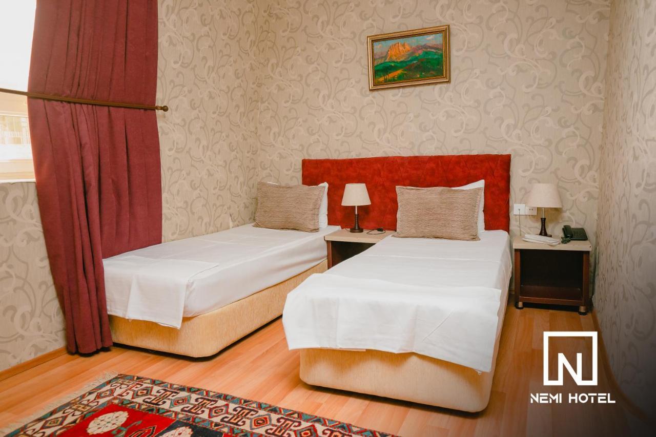 The Center Hotel Баку Екстериор снимка